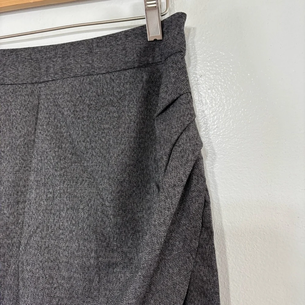 BCX Dark Gray Pleated Skirt Size 7